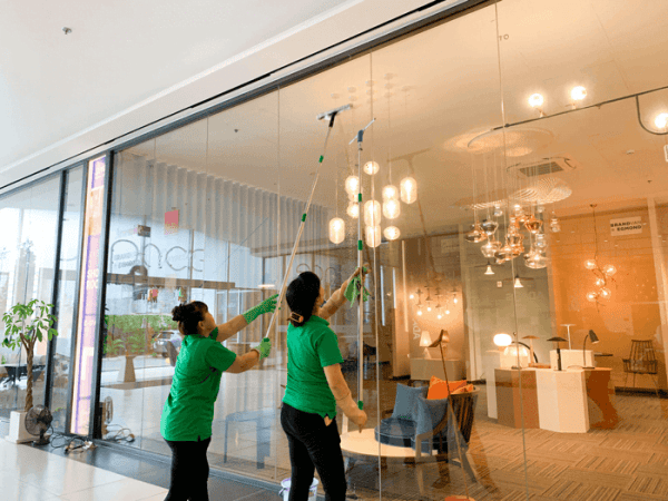 Dịch vụ vệ sinh chuyên nghiệp cho trung tâm thương mại