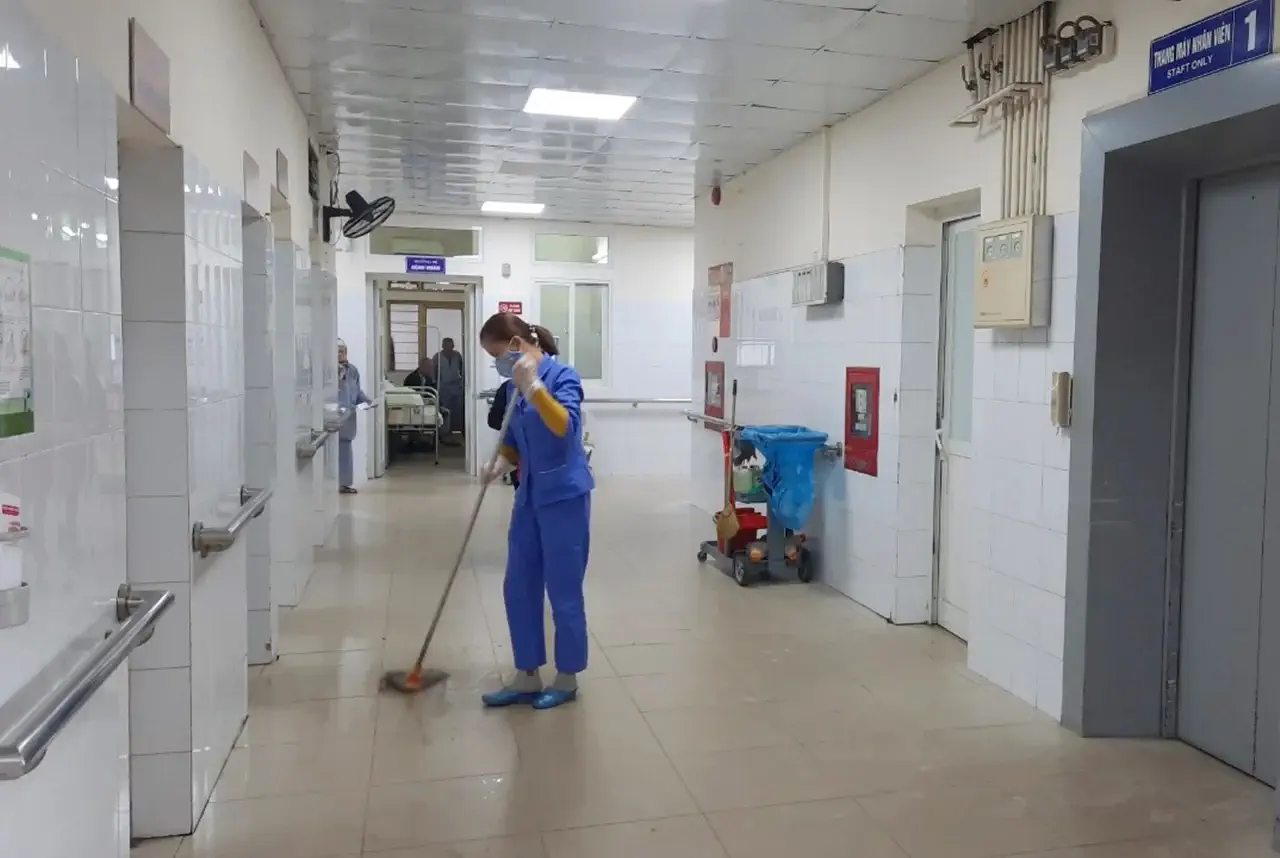 Dịch Vụ Vệ Sinh Công Nghiệp Cho Bệnh Viện Và Cơ Sở Y Tế – Nếu Là Quản Lý, Bạn Không Thể Bỏ Qua! 4 Vệ Sinh Công Nghiệp Cho Bệnh Viện Và Cơ Sở Y Tế
