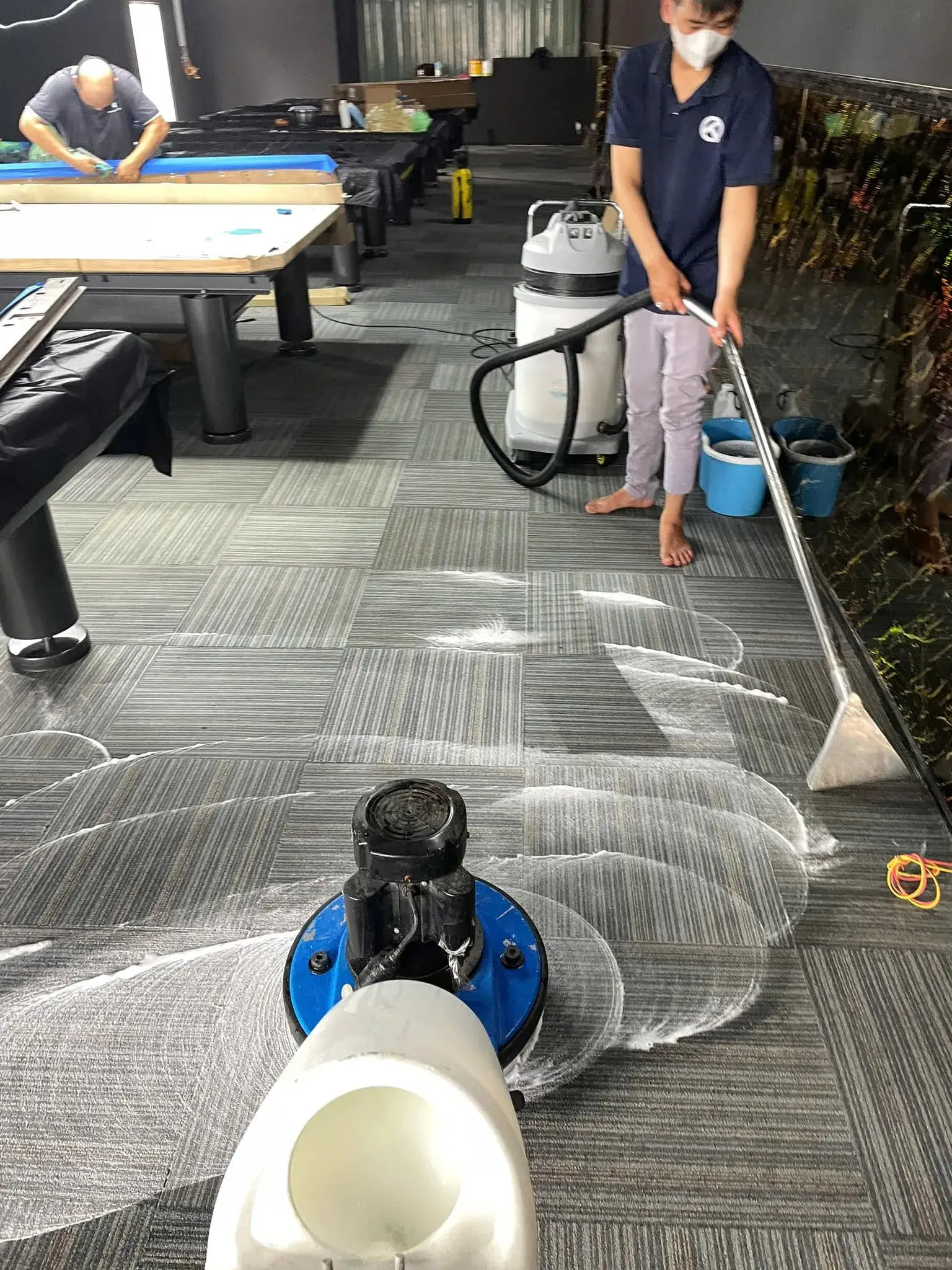 Dịch Vụ Giặt Thảm Quán Billiards Tại TP.HCM: Tẩy Sạch Vết Ố – Khử Mùi Triệt Để 2 Dịch Vụ Giặt Thảm Quán Billiards Tại TP.HCM: Tẩy Sạch Vết Ố – Khử Mùi Triệt Để