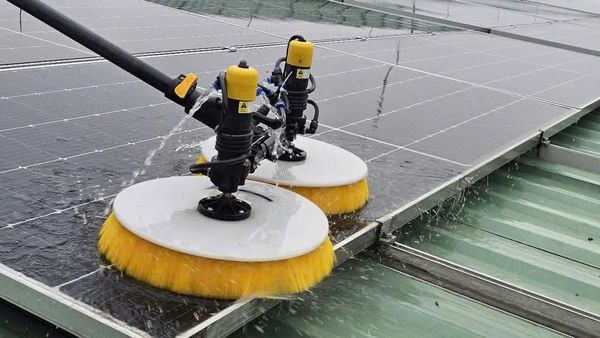 Bảng Báo Giá Dịch Vụ Vệ Sinh Pin Năng Lượng Mặt Trời Tại Khánh Hòa 