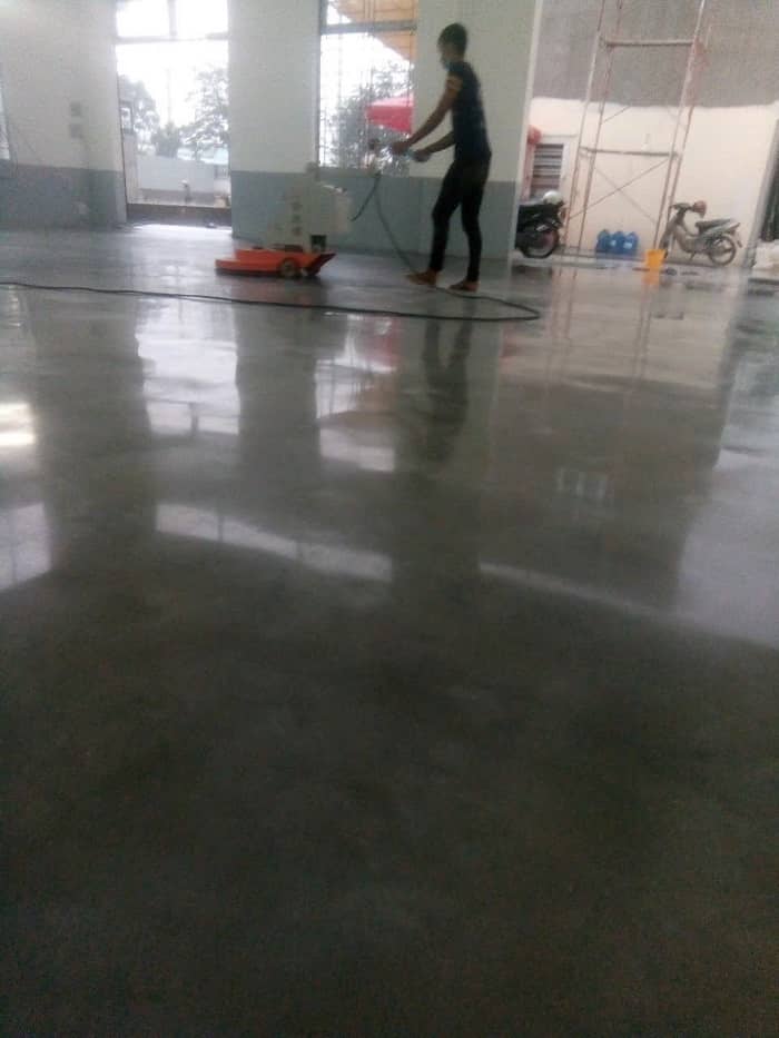 Dịch Vụ Đánh Bóng & Tăng Cứng Sàn Bê Tông Tại Bến Lức, Long An: Giải Pháp Sàn Công Nghiệp Bền Vững