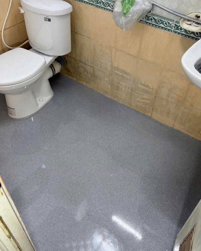 Thi Công Sơn Sàn Defix Chống Thấm Toilet: Giải Pháp "Cứu Cánh" Vĩnh Viễn Cho Sàn Nhà Vệ Sinh