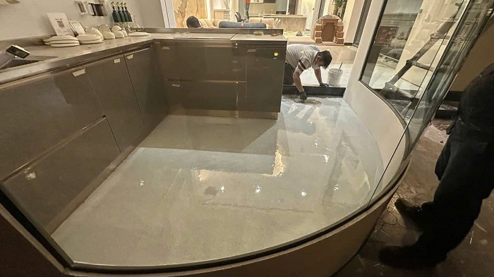 Đỉnh Cao Thẩm Mỹ: Thi Công Sơn Sàn Epoxy Cát Màu Tự San Phẳng Kingmenterrazy Cho Văn Phòng, Showroom, Nhà Ở