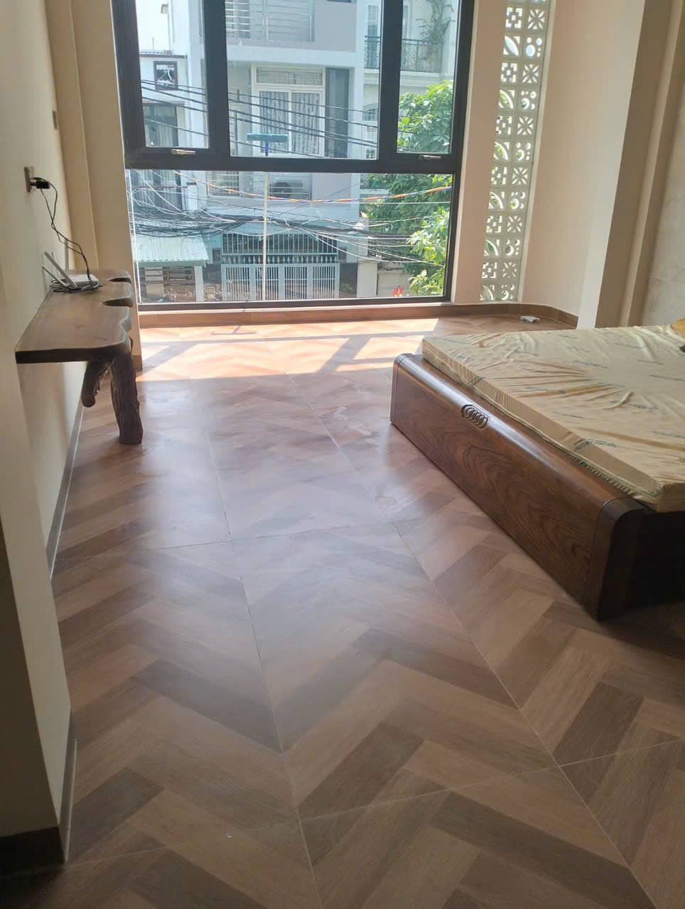 Kiến Tạo Không Gian Sống Tinh Hoa: Dịch Vụ Tổng Vệ Sinh Căn Hộ Vinhomes Ba Son Quận 1 Chuyên Nghiệp