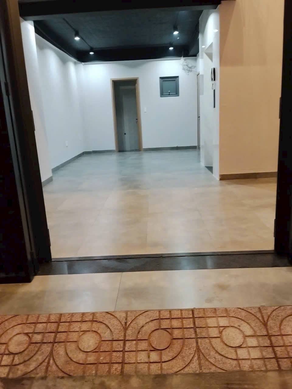Dịch Vụ Lau Dọn Vệ Sinh Chung Cư Căn Hộ Tại Quận 10: Sạch Sâu, Chuẩn Khoa Học, An Tâm Tuyệt Đối 5 Dịch Vụ Lau Dọn Vệ Sinh Chung Cư Căn Hộ Tại Quận 10: Sạch Sâu, Chuẩn Khoa Học, An Tâm Tuyệt Đối