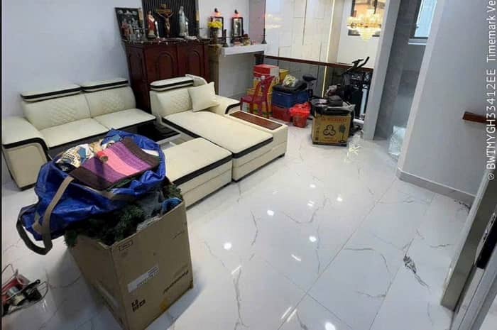 Dịch Vụ Dọn Dẹp Tổng Vệ Sinh Chung Cư Căn Hộ Quận 12: Sạch Sâu Từng Ron Gạch, Đánh Bay Bụi Mịn, Bàn Giao Sống Ngay 1 Dịch Vụ Dọn Dẹp Tổng Vệ Sinh Chung Cư Căn Hộ Quận 12: Sạch Sâu Từng Ron Gạch, Đánh Bay Bụi Mịn, Bàn Giao Sống Ngay